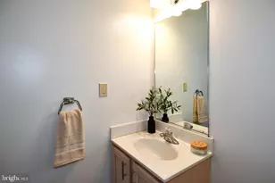 2231 Cartwright Pl, Reston, VA 20191 - Photo 7