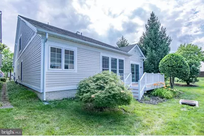 8406 Mountain Larkspur Dr Drive, Lorton, VA 22079 - Photo 9