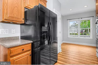8406 Mountain Larkspur Dr Drive, Lorton, VA 22079 - Photo 15