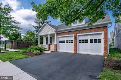 8406 Mountain Larkspur Dr Drive, Lorton, VA 22079 - Photo 11