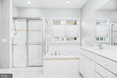8406 Mountain Larkspur Dr Drive, Lorton, VA 22079 - Photo 37