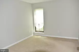 5765 Rexford Ct, Springfield, VA 22152 - Photo 3