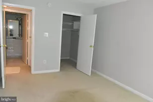 5765 Rexford Ct, Springfield, VA 22152 - Photo 7
