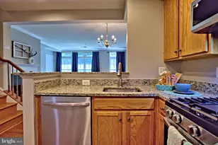 4633 Battenburg Ln, Fairfax, VA 22030 - Photo 17