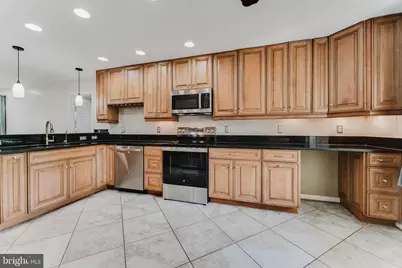 5604 Mount Burnside Way, Burke, VA 22015 - Photo 23