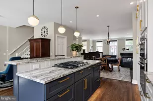 5424 Edsall Ridge Pl, Alexandria, VA 22312 - Photo 11