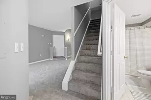 2108 Highcourt Ln, Herndon, VA 20170 - Photo 17