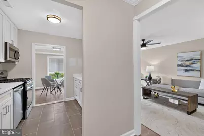 6001 Arlington Boulevard #704, Falls Church, VA 22044 - Photo 3