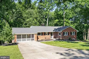 5940 St John Dr, Alexandria, VA 22310 - Photo 3