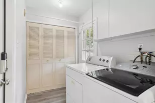 4133 Point Hollow Ln, Fairfax, VA 22033 - Photo 19