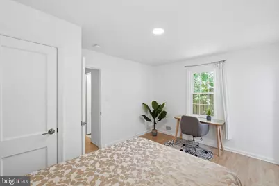 2301 Grove Avenue, Falls Church, VA 22046 - Photo 23