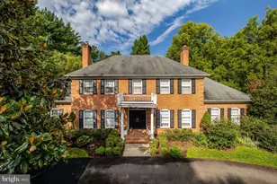 216 River Park Dr, Great Falls, VA 22066 - Photo 1