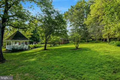 216 River Park Drive, Great Falls, VA 22066 - Photo 9