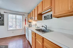 6144 Windward Dr, Burke, VA 22015 - Photo 11