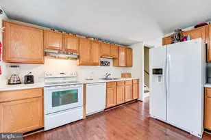 6144 Windward Dr, Burke, VA 22015 - Photo 9