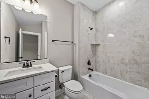 8404 Stonewall Dr, Vienna, VA 22180 - Photo 49