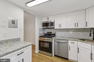 1554 Northgate Square, Reston, VA 20190 - Photo 5