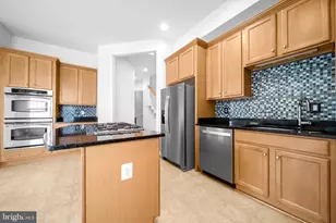 8303 Allerdale Ct, Lorton, VA 22079 - Photo 17