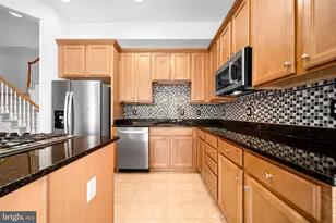 8303 Allerdale Ct, Lorton, VA 22079 - Photo 17