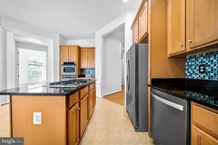 8303 Allerdale Ct, Lorton, VA 22079 - Photo 19