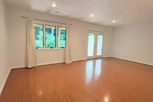 2071 Golf Course Dr, Reston, VA 20191 - Photo 35