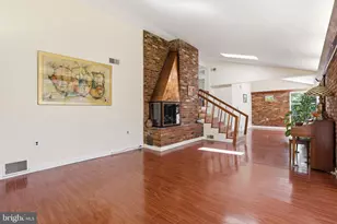 6811 Valley Brook Dr, Falls Church, VA 22042 - Photo 3