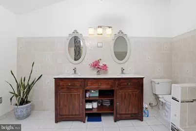 6811 Valley Brook Drive, Falls Church, VA 22042 - Photo 31