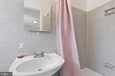 6811 Valley Brook Drive, Falls Church, VA 22042 - Photo 35