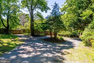 518 Goldsmith Ln, Great Falls, VA 22066 - Photo 25