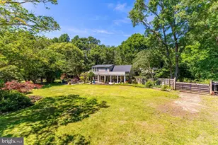 518 Goldsmith Ln, Great Falls, VA 22066 - Photo 17