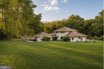 11208 Georgetown Pike, Great Falls, VA 22066 - Photo 19