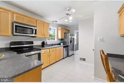 9385 Saddlemount Court, Springfield, VA 22153 - Photo 15
