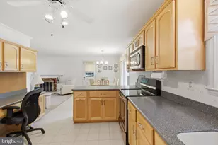 9385 Saddlemount Ct, Springfield, VA 22153 - Photo 19