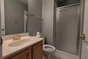 2814 Claudia Ct, Vienna, VA 22180 - Photo 3