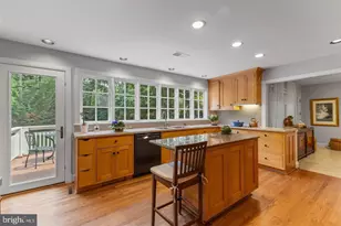 11103 Burywood Ln, Reston, VA 20194 - Photo 11