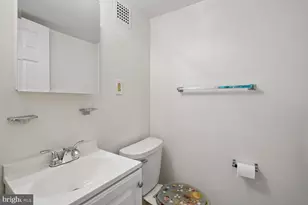 4345 Ivymount Ct, Annandale, VA 22003 - Photo 15
