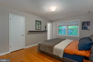 3152 Holmes Run Rd, Falls Church, VA 22042 - Photo 9
