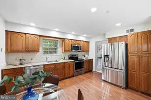 7362 Silver Pine Dr, Springfield, VA 22153 - Photo 21