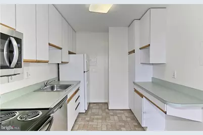 2059 Huntington Avenue #1106, Alexandria, VA 22303 - Photo 11