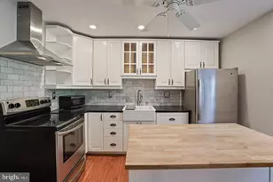 2050 Winged Foot Ct, Reston, VA 20191 - Photo 3