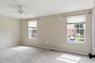 1563 Autumn Ridge Cir, Reston, VA 20194 - Photo 13