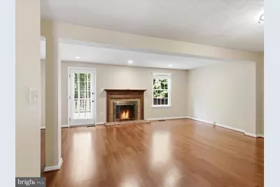 1563 Autumn Ridge Circle, Reston, VA 20194 - Photo 5