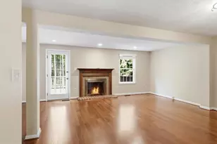 1563 Autumn Ridge Cir, Reston, VA 20194 - Photo 5