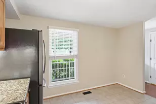 1563 Autumn Ridge Cir, Reston, VA 20194 - Photo 11
