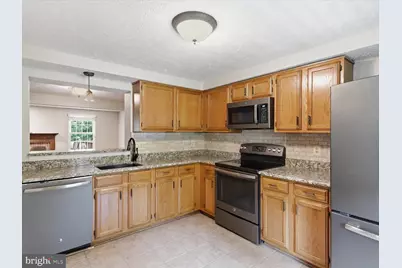 1563 Autumn Ridge Circle, Reston, VA 20194 - Photo 9