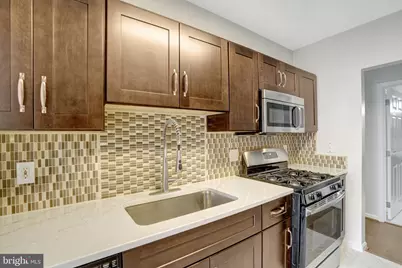 6990 Falls Reach Drive #301, Falls Church, VA 22043 - Photo 17