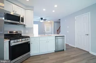 14717 Basingstoke Loop, Centreville, VA 20120 - Photo 7