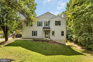 10224 Faire Commons Ct, Burke, VA 22015 - Photo 3
