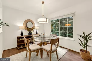 10224 Faire Commons Ct, Burke, VA 22015 - Photo 11