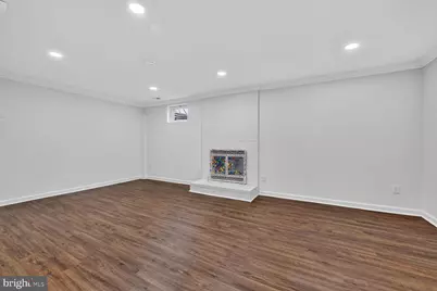 7426 Hallcrest Drive, McLean, VA 22102 - Photo 27